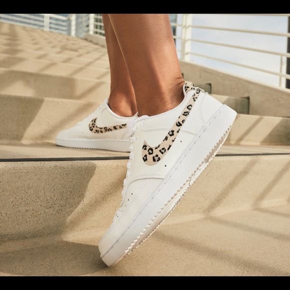 Leopard Court Vision Low Sneaker - W8 - Picture 2 of 8